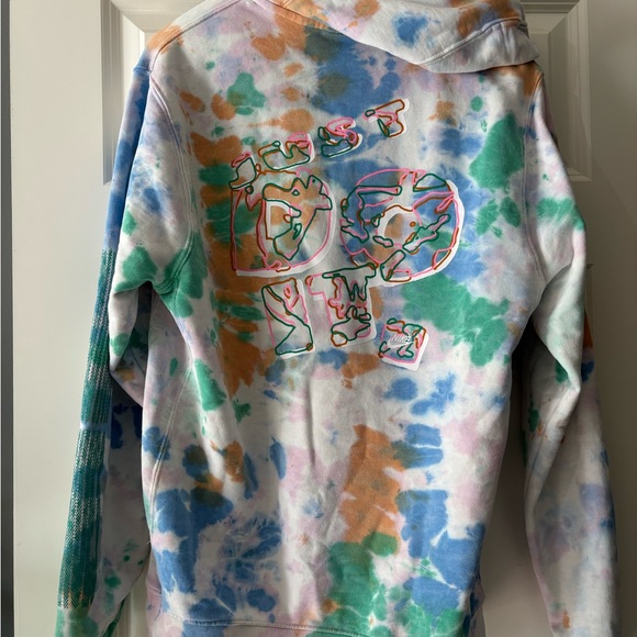 Nike Men’s Ice Dye Multicolor Tie-Dye Hoodie - Picture 3 of 5